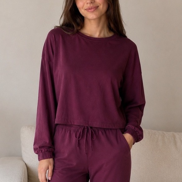 Soma Tops - Soma Burgundy Crew Neck Long Sleeve Gathered Cuff Sweatshirt‎ Women's Medium M
